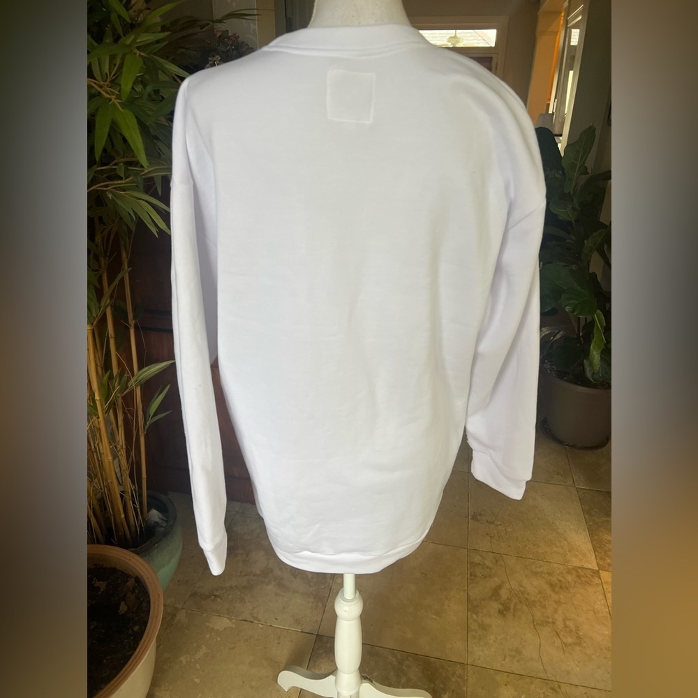 Christmas sweatshirt size large brand, new never worn NWOT super SOFT - Picture 5 of 11